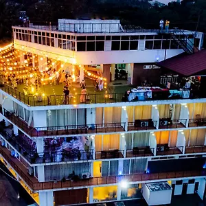 Sky View Grand Hotel